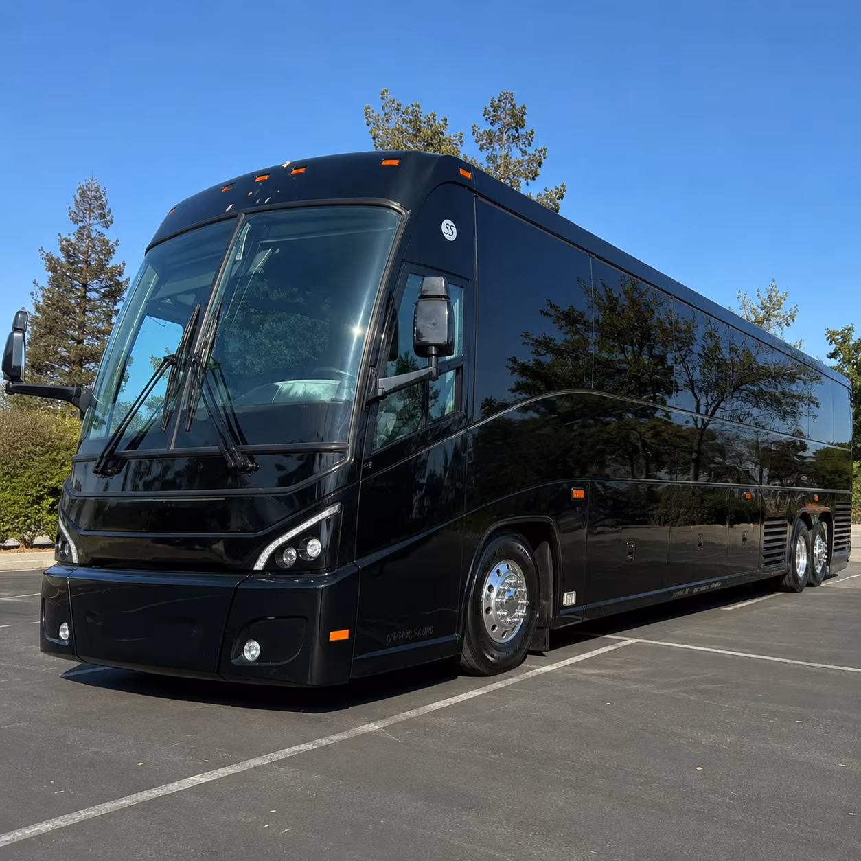 Norfolk Airport Shuttle & Transportation party bus exterior