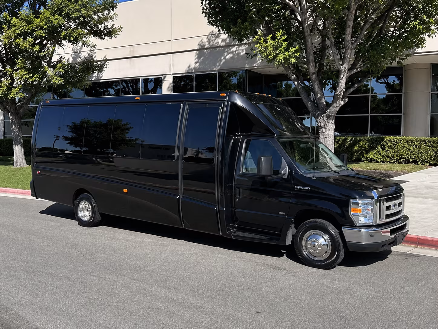 Norfolk Bachelor & Bachelorette Transportation group transportation