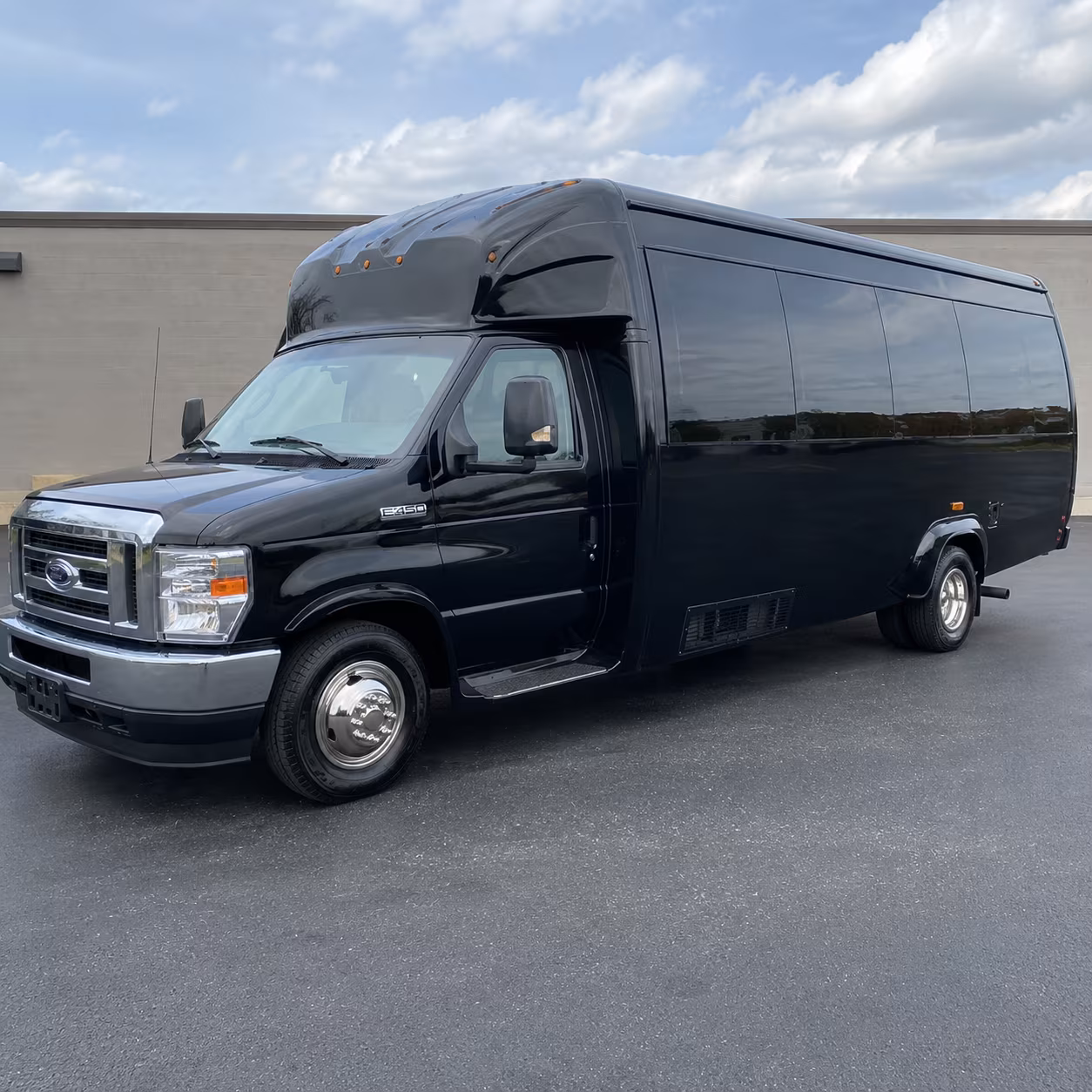 Norfolk Birthday, Sweet 16, & Quinceañera Party Bus Rentals