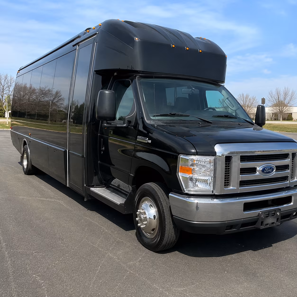 Norfolk Winery Tour & Pub Crawl Transportation