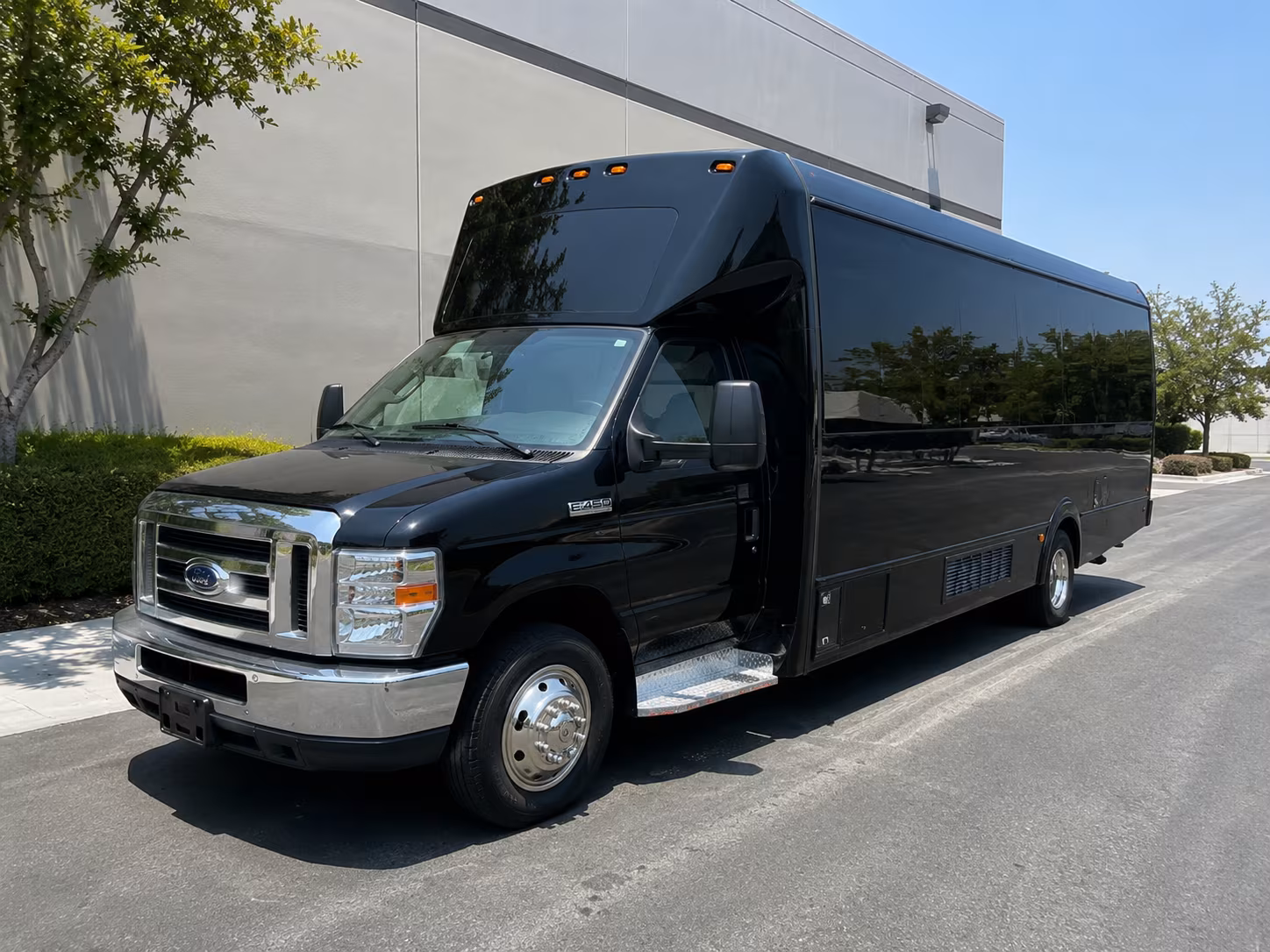 Portsmouth Heights Party Bus Rental